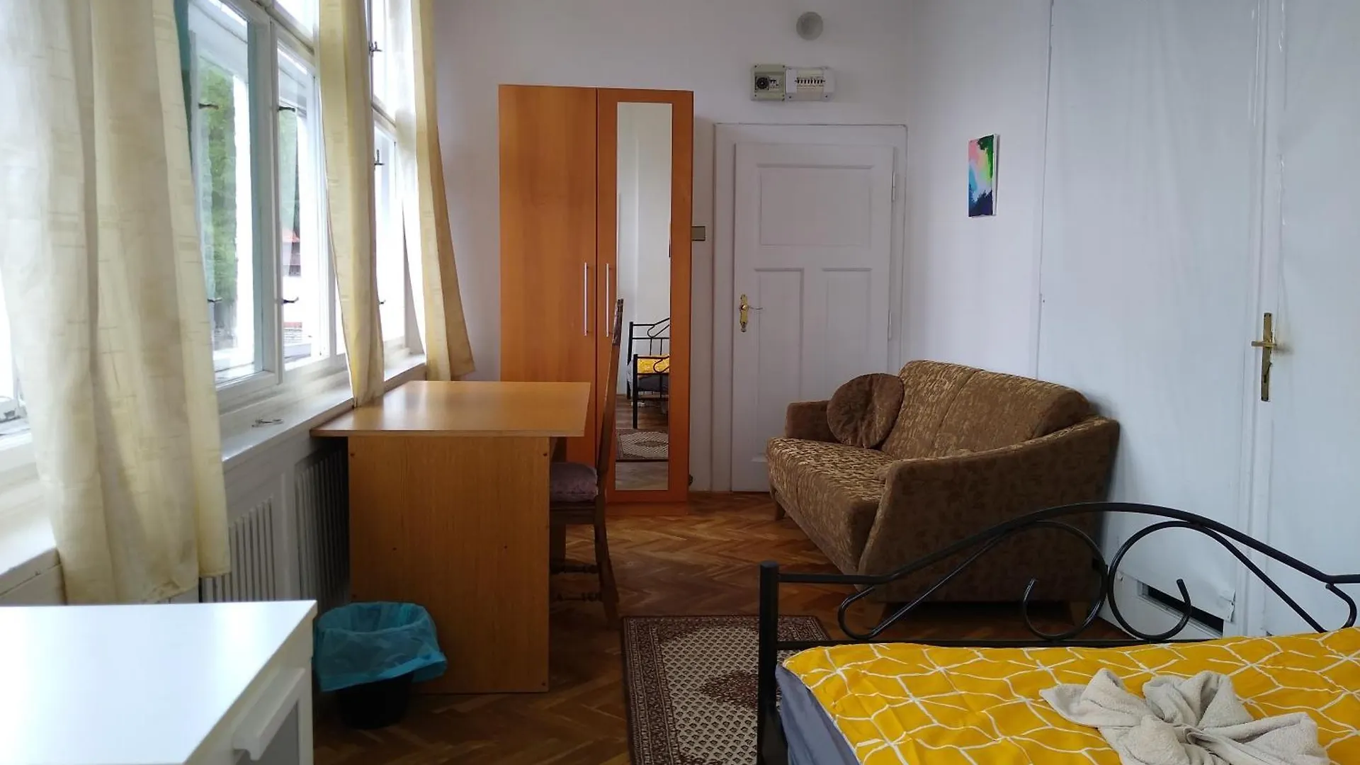 Rooms In Prague-Big+Comfy Δωμάτια σε οικογενειακή κατοικία